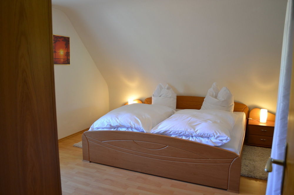 Black Forest Rooms Grafenhausen Exterior photo